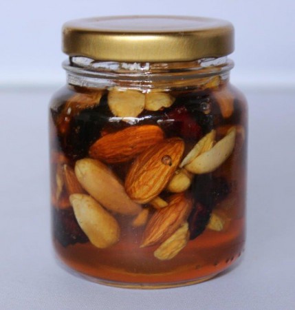 Miel Nueces